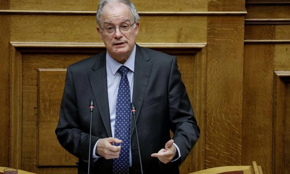 Πολυτεχνείο: Κατέθεσε στεφάνι ο πρόεδρος της Βουλής